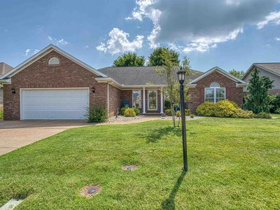 6111 Eastbourne Dr
