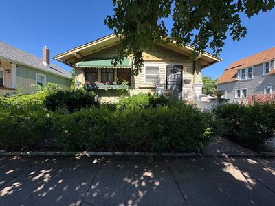 14032 S Burnham Ave