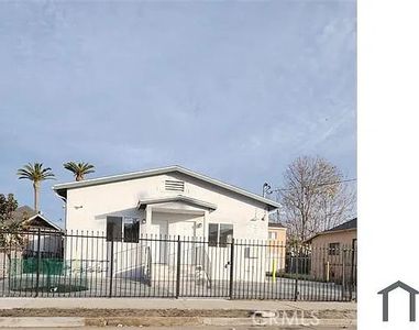 1175 E 41st Pl