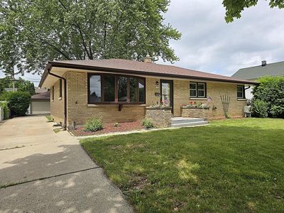 3627 S 86th STREET