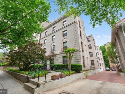 2310 Ashmead Pl NW APT 205