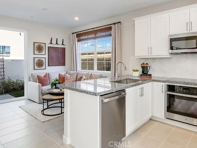 2510 E Lincoln Paseo