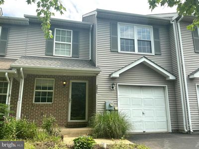 Property at 4976 Windy Meadow Ct, Pipersville, PA