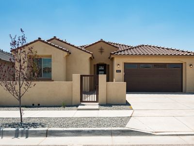 8405 Salinger Way NW