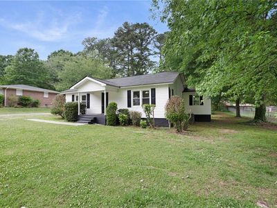 Property at 119 Hunt Dr, Calhoun, GA
