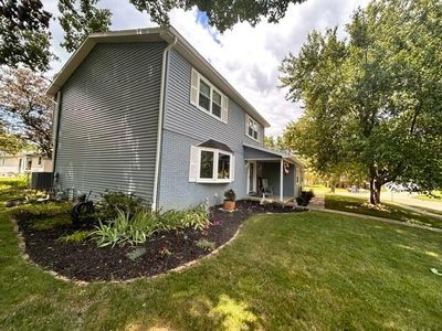 819 Dietrich St