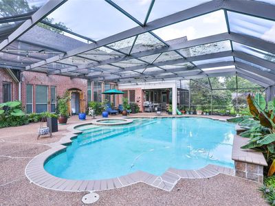 2107 N Shadow Grove Ln