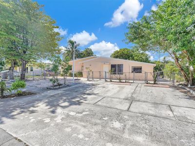 Property at 3840 SW 31st Ct, Hollywood, FL