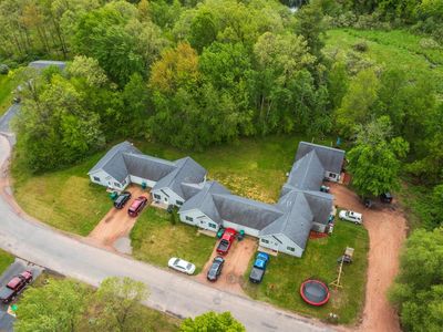 521-527 CLARK STREET UNIT 302-304 Oak St