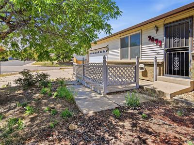 3093 S Olathe Way