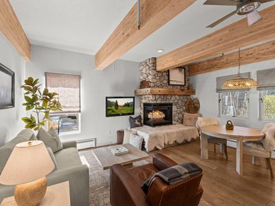 351 S 2nd Ave #702