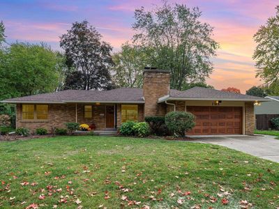 701 W Meadowbrook Dr