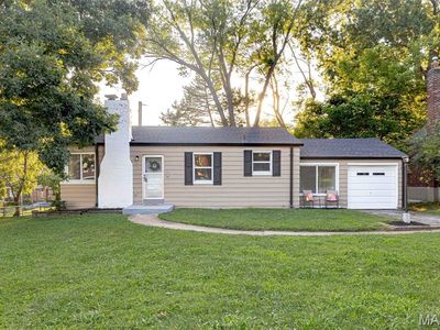 3709 Eminence Blvd