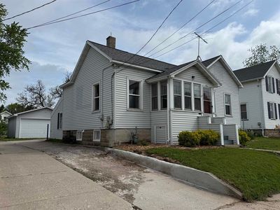 842 W 10th Ave