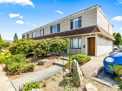 1612 33rd Street #102