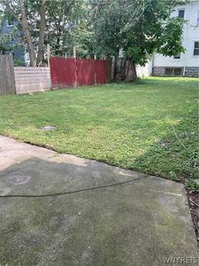27 Weyand Ave