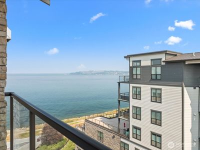 4961 Main Street #823