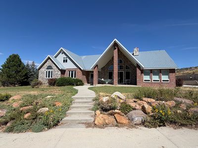 5207 E Highway 36