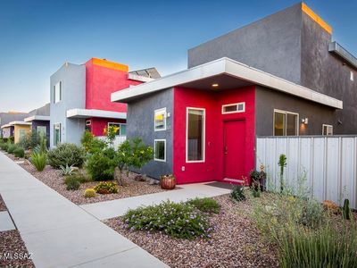 8635 E Innovative Dr