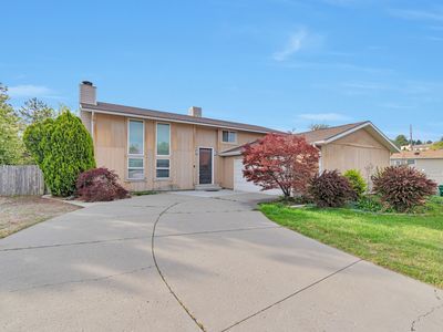 1764 E Rondelle Cir