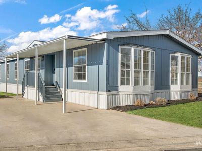 700 E Fairview Ave TRAILER 52