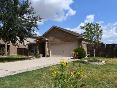 215 Dodge City Trl
