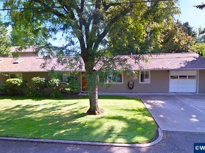 1385 NW Murphy Ln