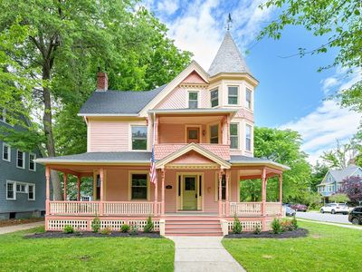 238 Sumner Ave