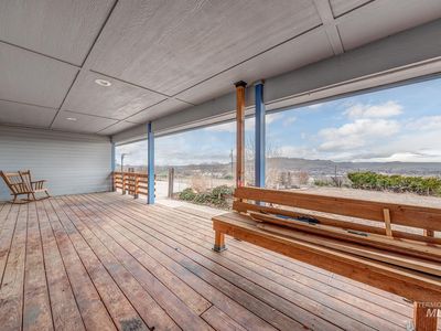 1200 Hoffman Dr