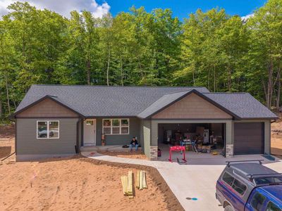 146 Woodland Dr