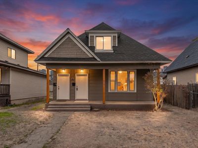 417/419 E Montgomery Ave