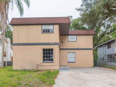 1718 E MULBERRY DRIVE