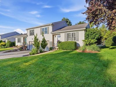 377 Lighthouse Oval