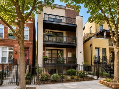 1646 W Warren Ave #1