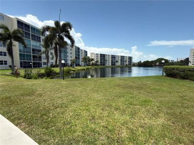141 SE 3rd Ave APT 106