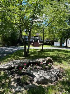 899 Chimney Rock Rd