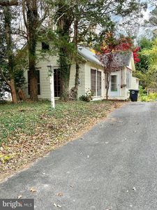 Property at 919 Pinelawn Ave, Lindenwold, NJ