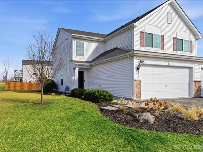 Property at 585 Vine St, Hampshire, IL