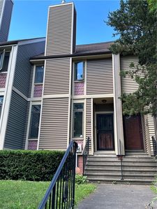 132 Adams St