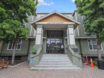 4463 Hyde Cmn Unit 306