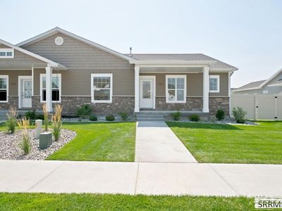 1802 Clarity Ln