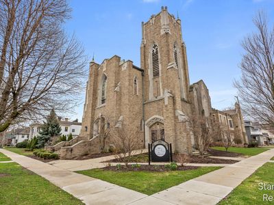 253 Prospect Ave NE APT 309