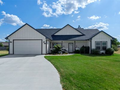 Property at 108 Daisy Ct, Paradise, TX