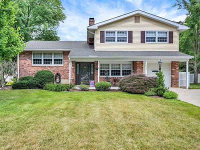 217 Winterberry Dr