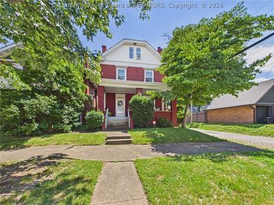818 4th St