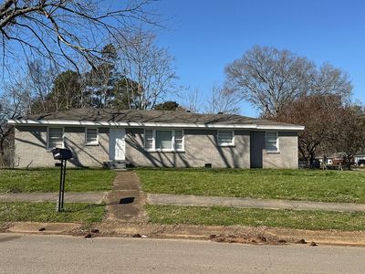 4503 Kenwood Dr NW