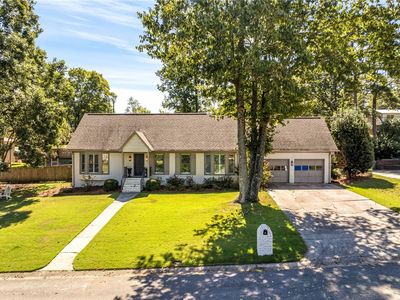 440 Laredo Dr