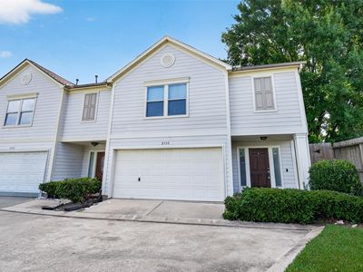 2735 Woodridge Manor Dr