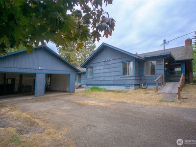 1122 W Spruce Street