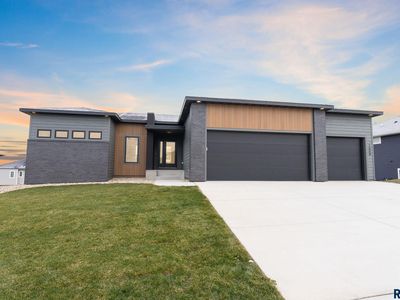 1608 W River Bend St